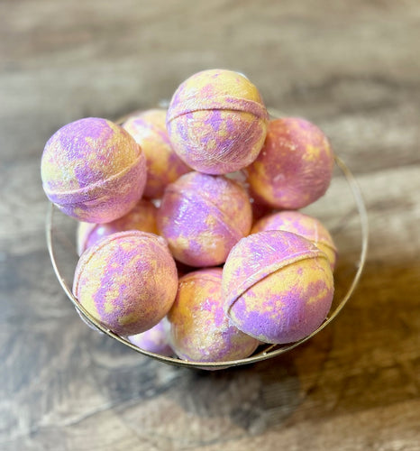 Honeysuckle Bath Bomb